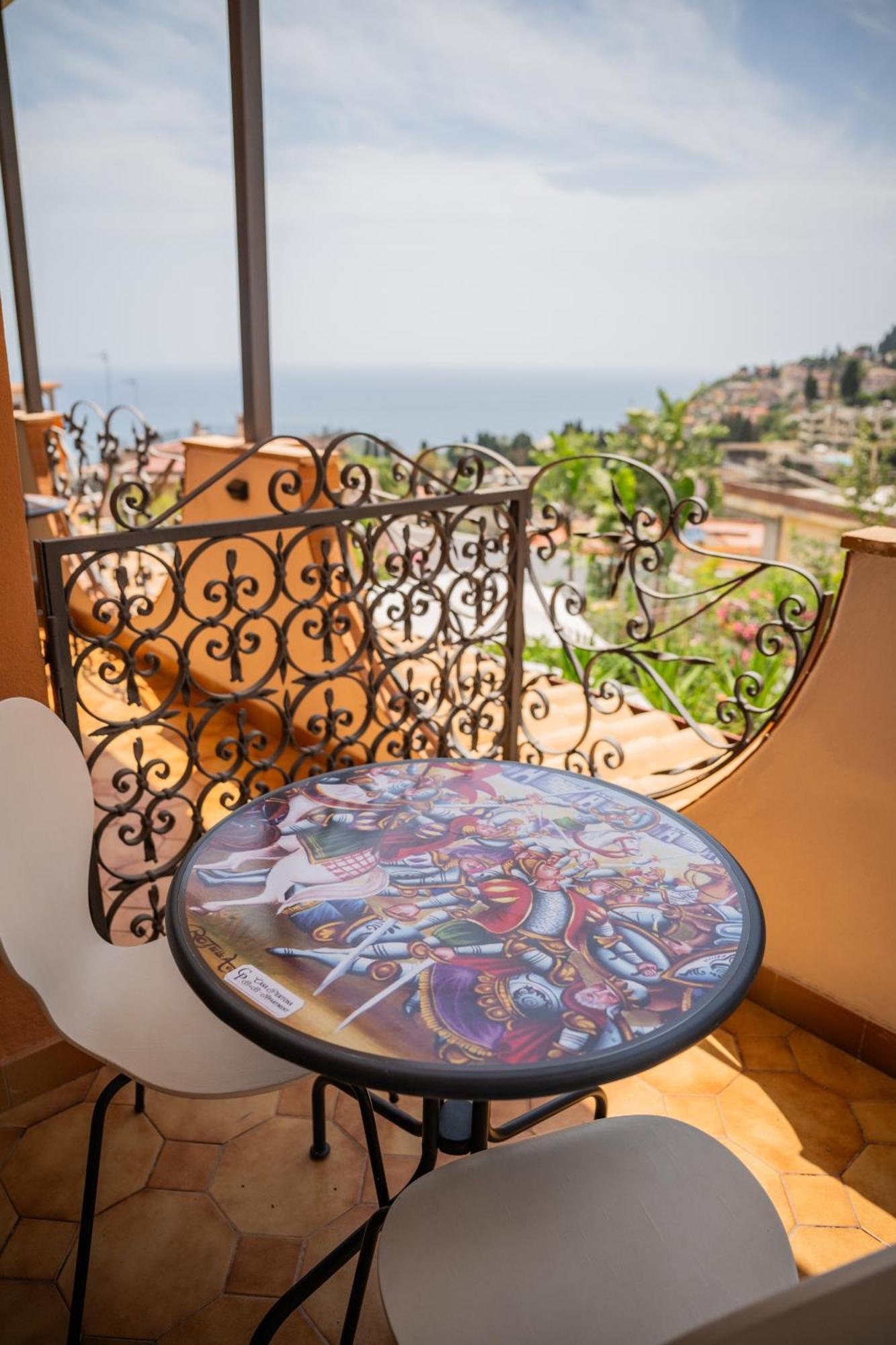 Casa Pertosa Acomodação com café da manhã Taormina Quarto foto
